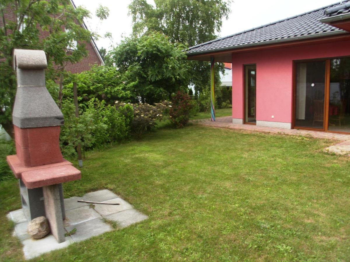 Wuschels Huett Villa ซิงสท์ ภายนอก รูปภาพ
